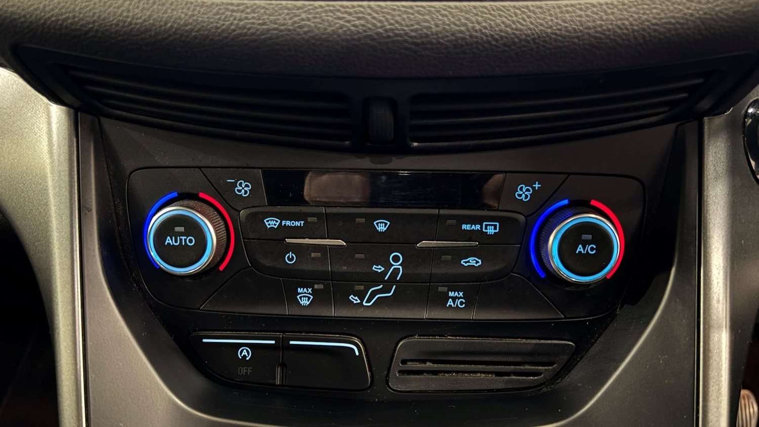 Used Ford Kuga 2016 for sale - 77257435: Photo 13