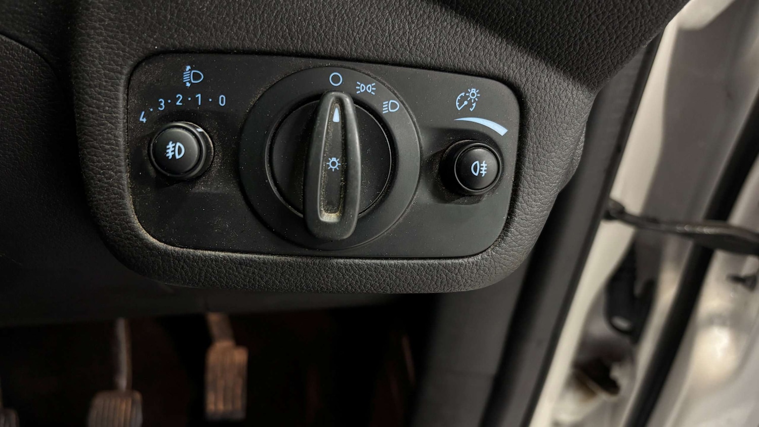 Used Ford Kuga 2016 for sale - 77257435: Photo 21