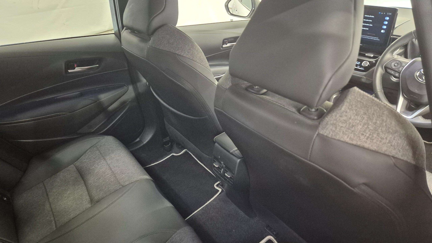 Used Toyota Corolla 2024 for sale - 76411369: Photo 16