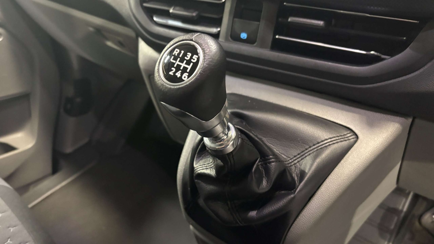 Used Ford Transit Custom 2024 for sale - 77219710: Photo 21