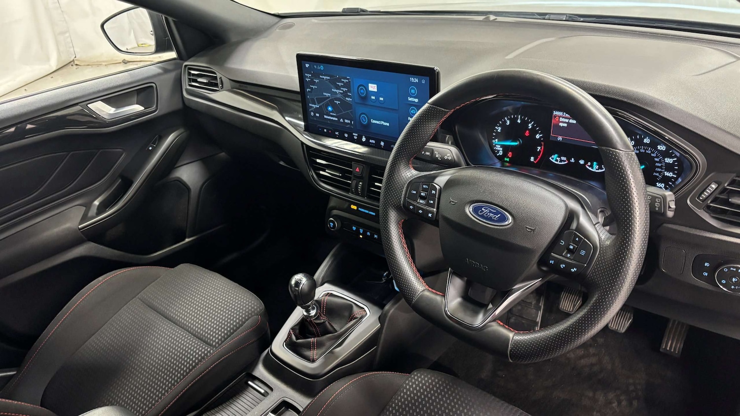 Used Ford Focus 2023 for sale - 76761152: Photo 13