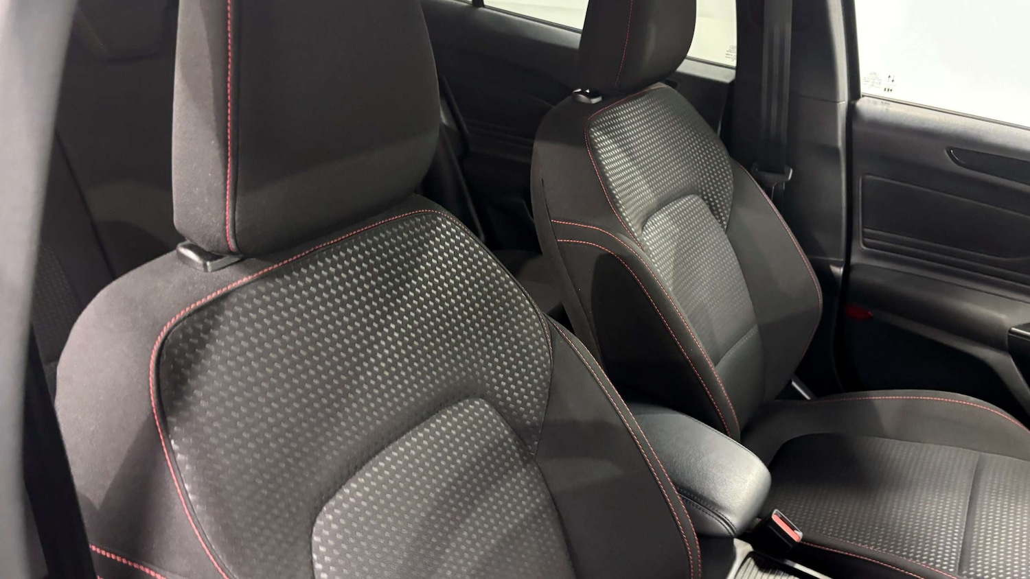 Used Ford Focus 2023 for sale - 76761152: Photo 14