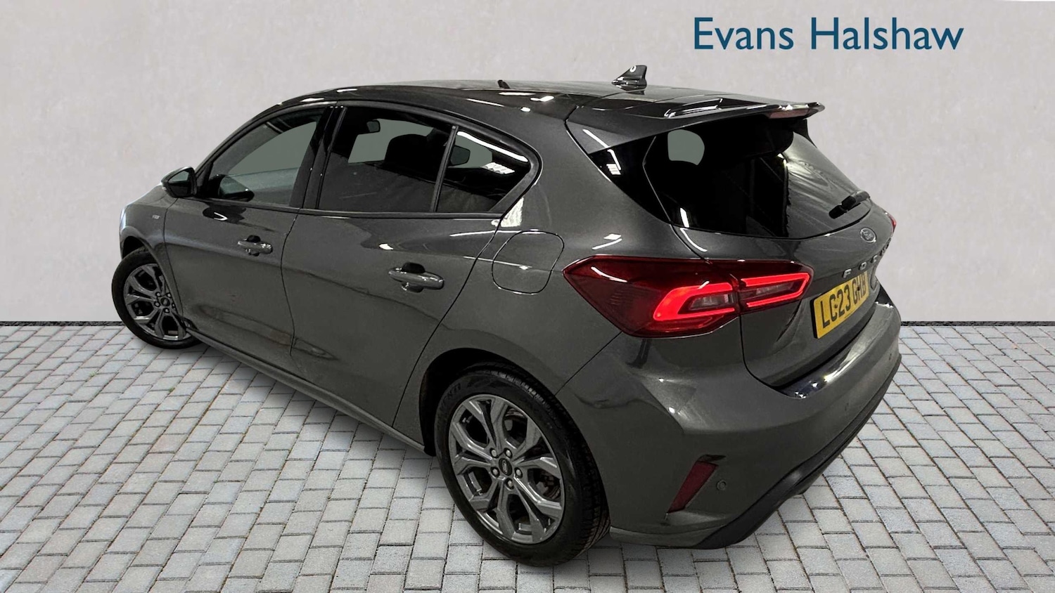 Used Ford Focus 2023 for sale - 76761152: Photo 3