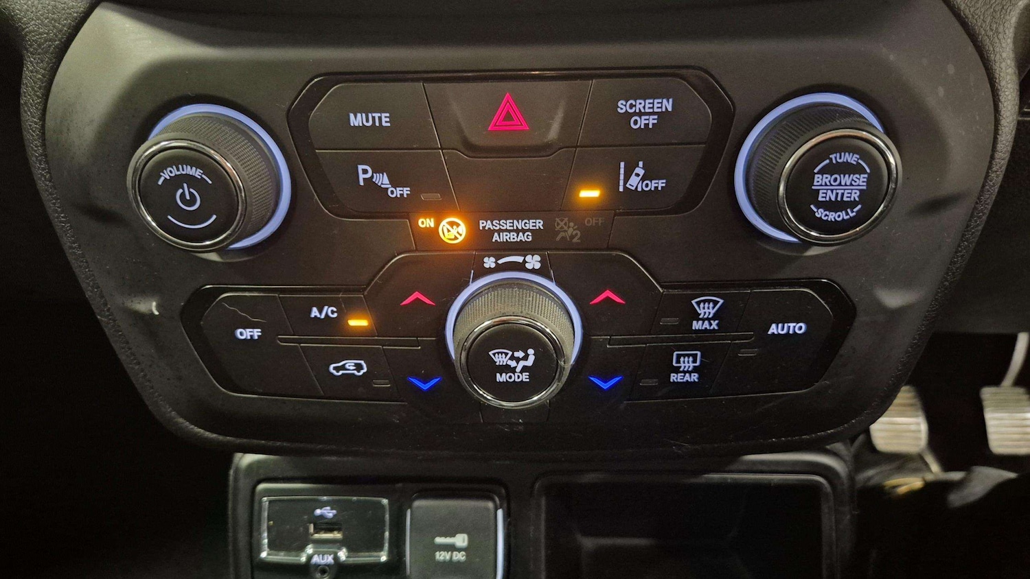 Vehicle 28