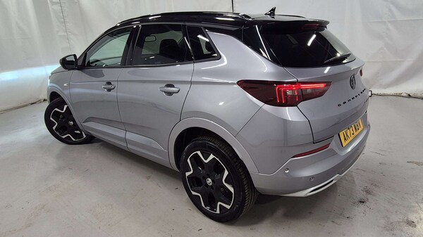 Used Vauxhall Grandland 2023 for sale - 76063380: Photo 3