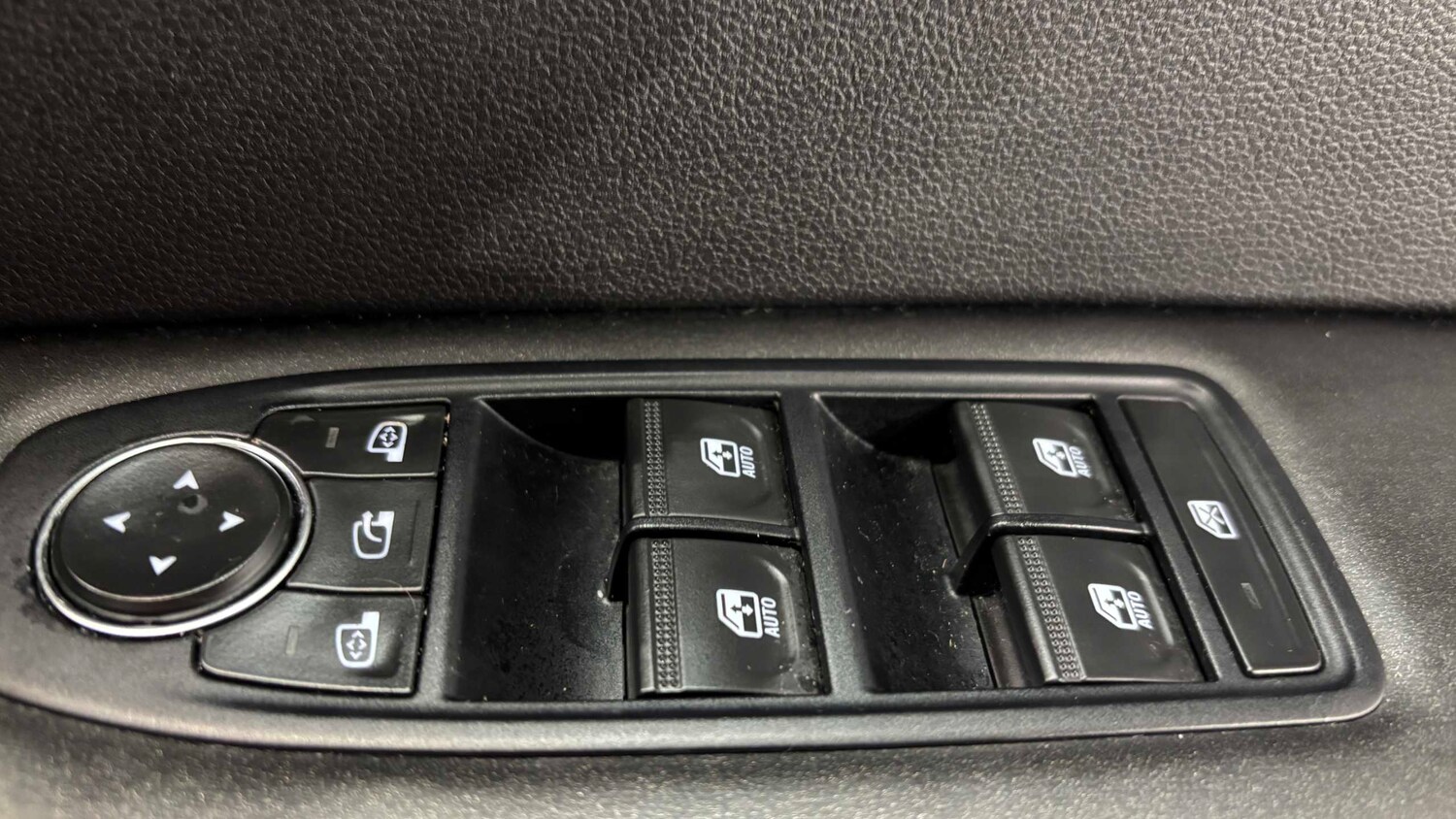 Used Renault Captur 2022 for sale - 77082987: Photo 25