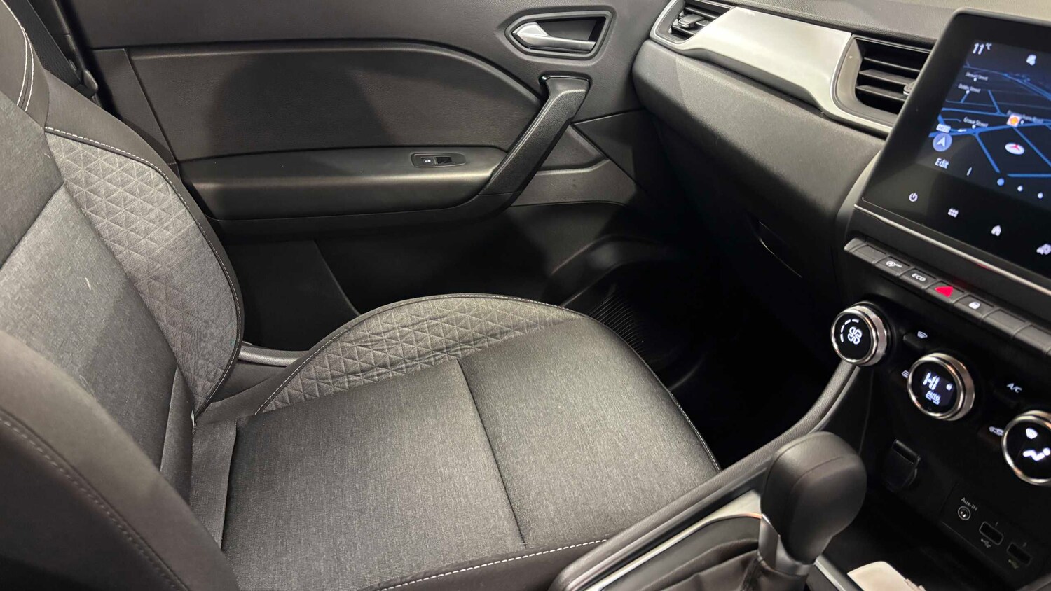 Used Renault Captur 2022 for sale - 77082987: Photo 27