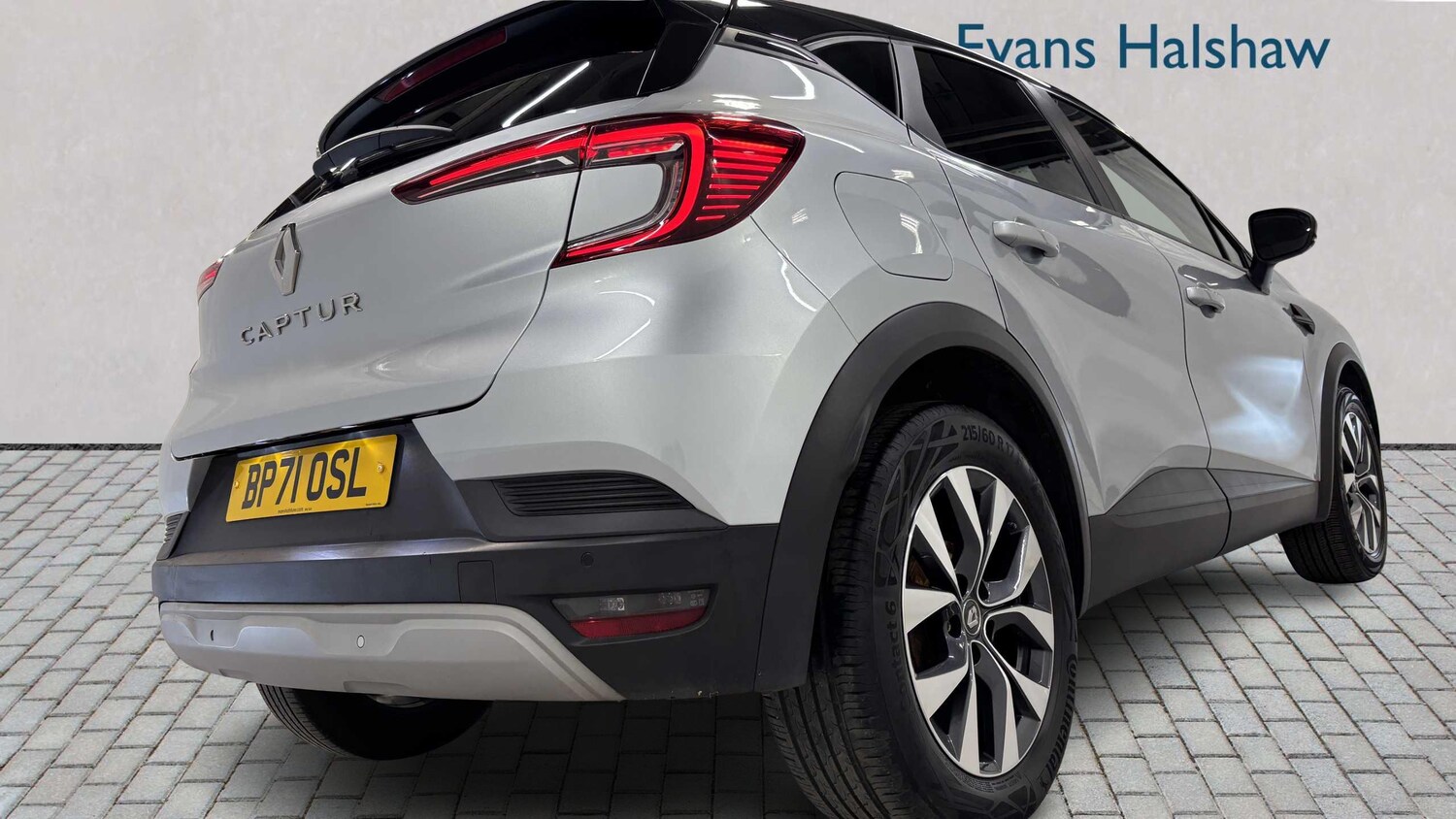 Used Renault Captur 2022 for sale - 77082987: Photo 32