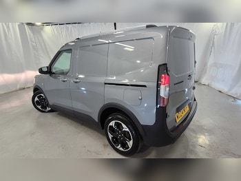 Used Ford Transit Courier 2024 for sale - 75435008: Photo