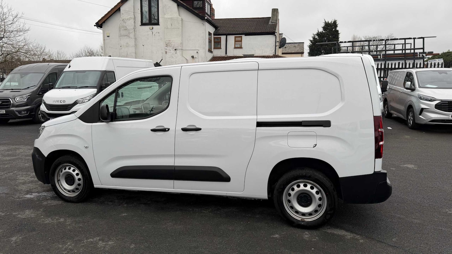 Used Citroen Berlingo 2023 for sale - 77589057: Photo 9
