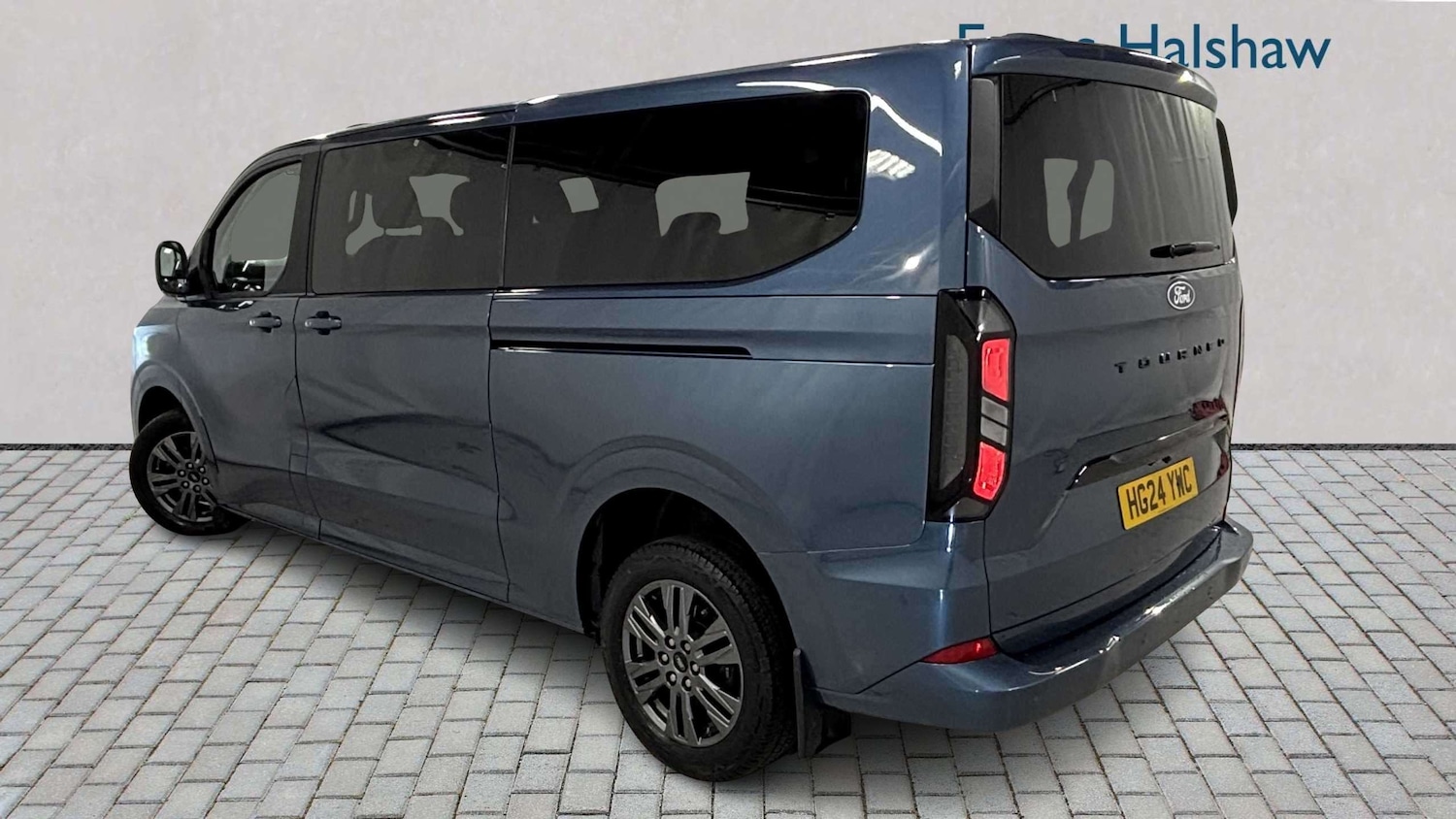 Used Ford Tourneo Custom 2024 for sale - 78173736: Photo 3