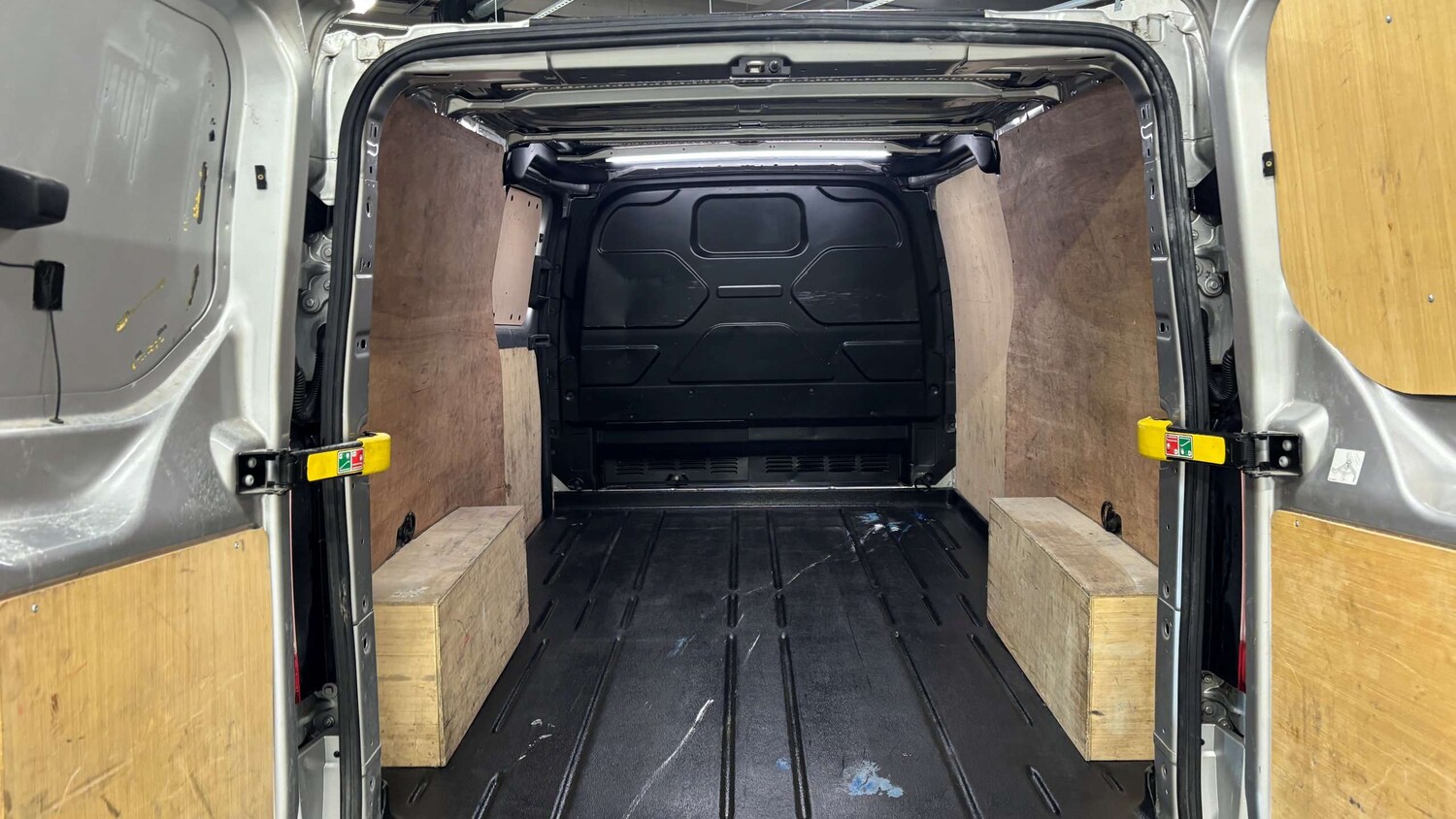 Used Ford Transit Custom 2023 for sale - 77443568: Photo 13