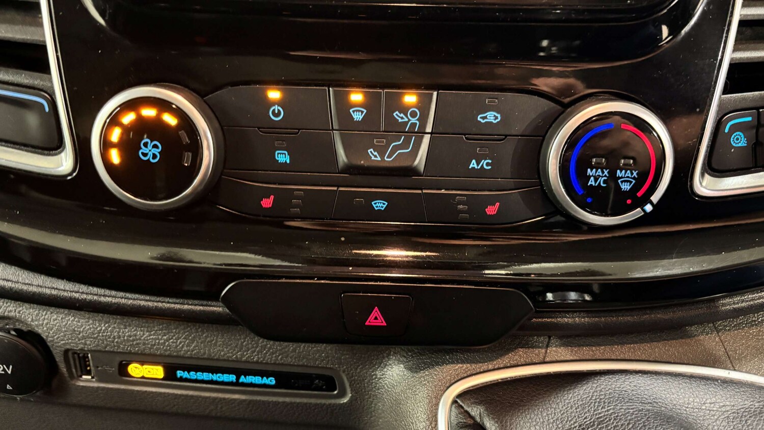 Used Ford Transit Custom 2023 for sale - 77443568: Photo 25