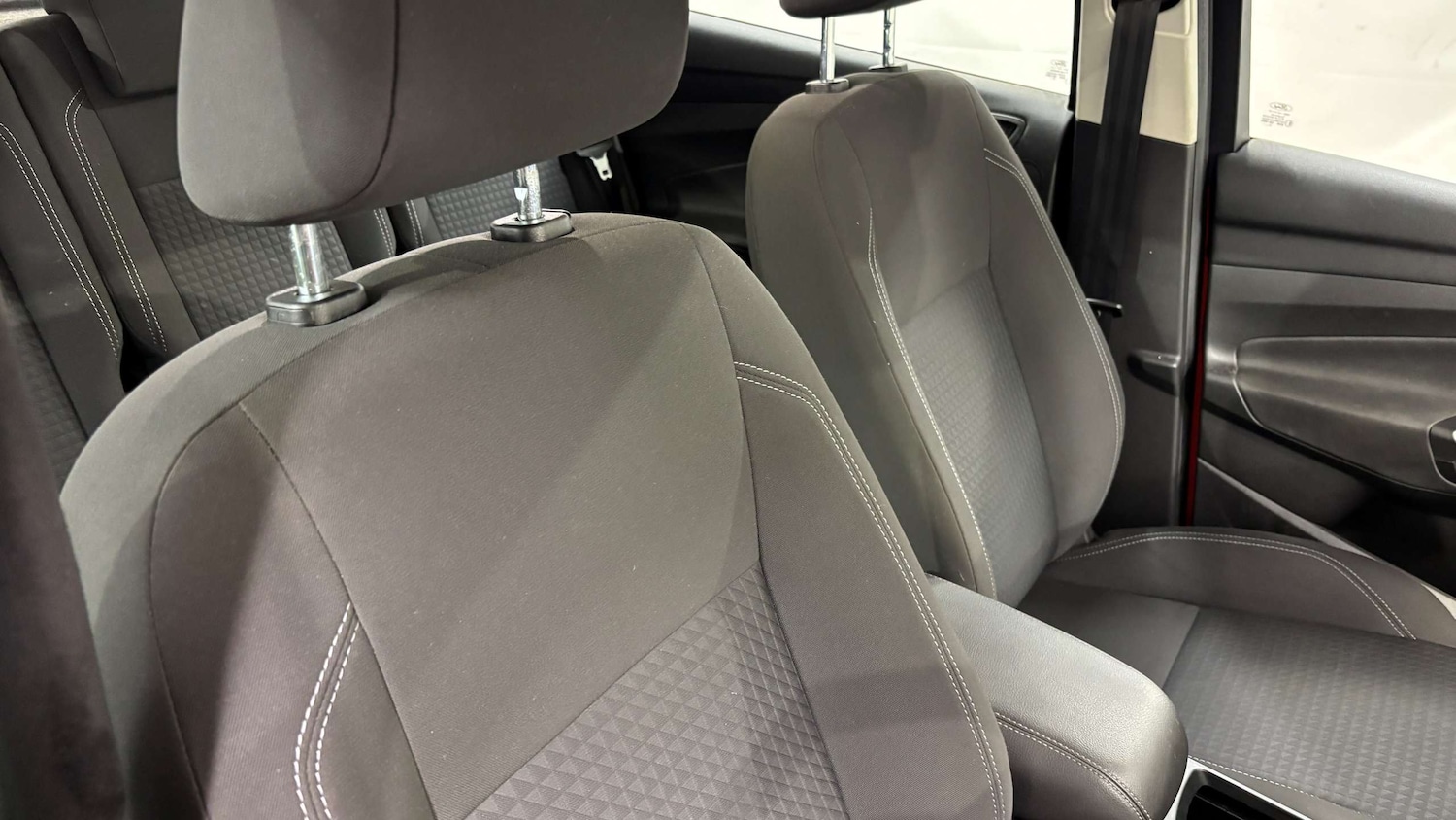 Used Ford C-Max 2019 for sale - 76553210: Photo 15