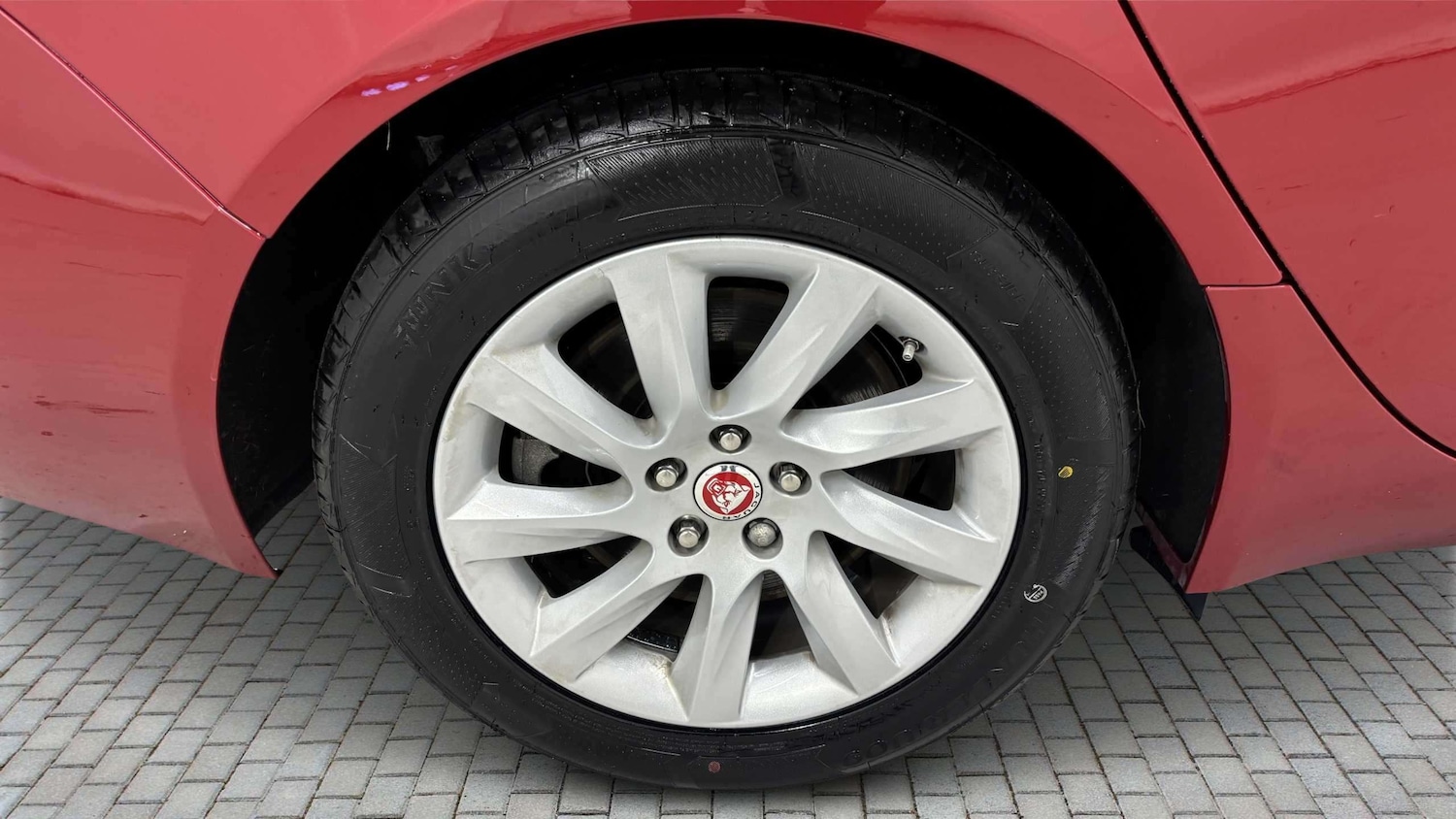 Used Jaguar XF 2018 for sale - 77960816: Photo 11