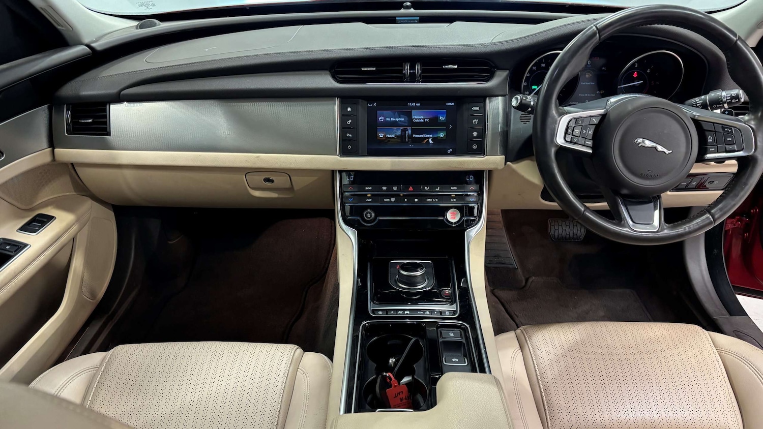 Used Jaguar XF 2018 for sale - 77960816: Photo 17