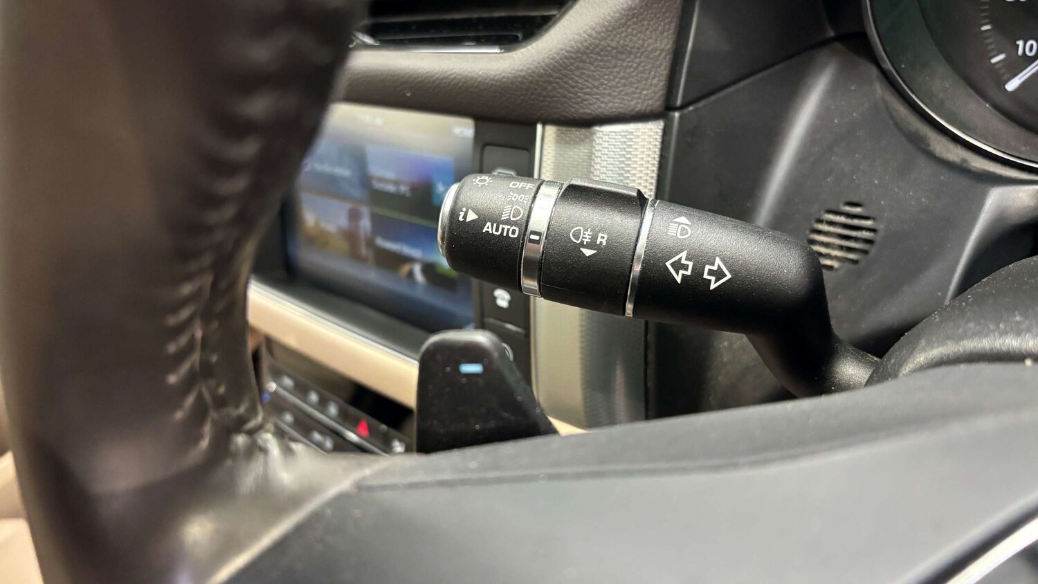 Used Jaguar XF 2018 for sale - 77960816: Photo 26