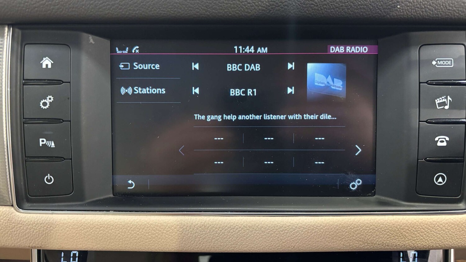 Used Jaguar XF 2018 for sale - 77960816: Photo 31