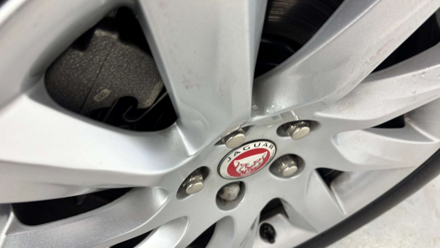 Used Jaguar XF 2018 for sale - 77960816: Photo 34