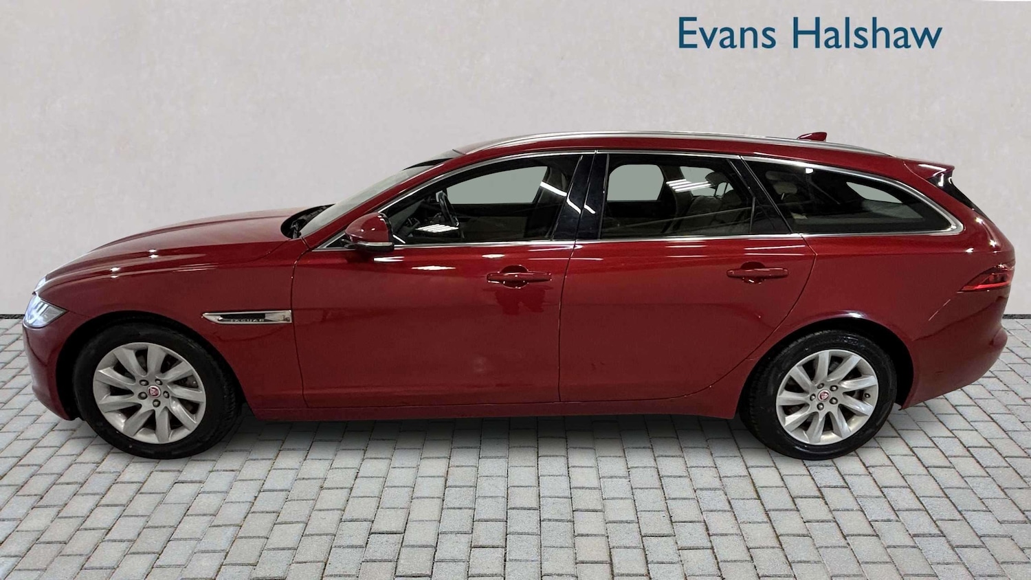 Used Jaguar XF 2018 for sale - 77960816: Photo 7