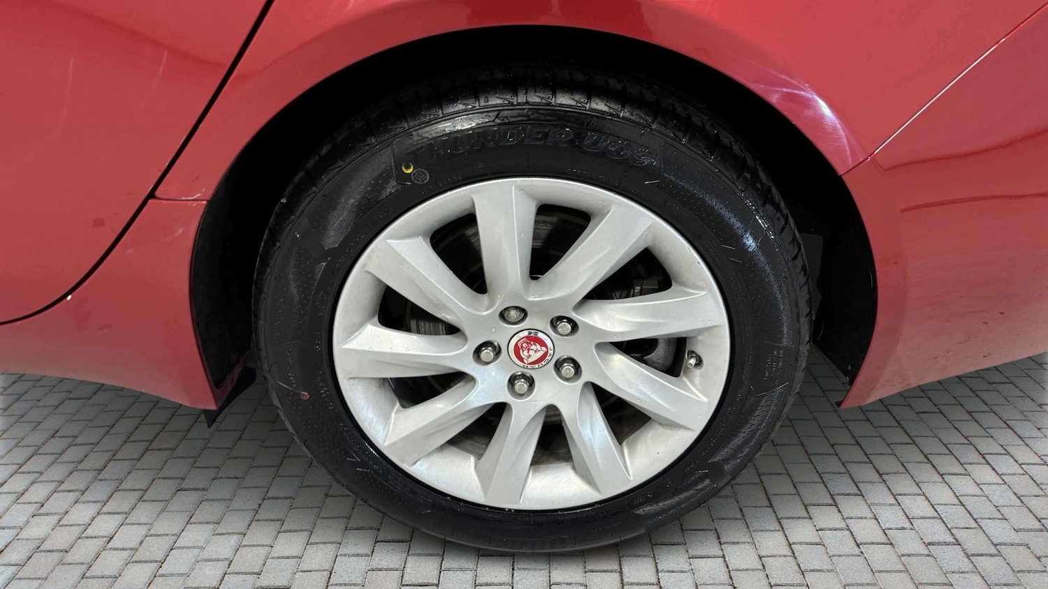 Used Jaguar XF 2018 for sale - 77960816: Photo 8