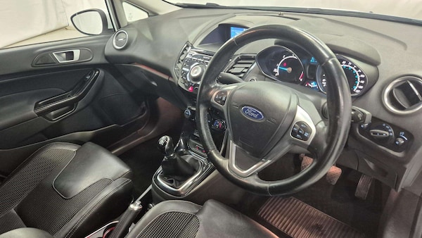 Used Ford Fiesta 2017 for sale - 76016259: Photo 13