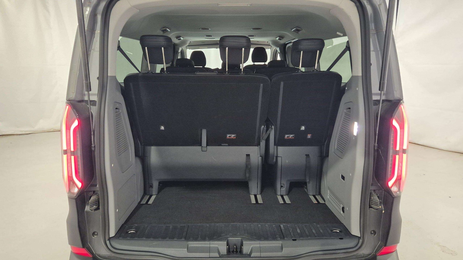 Used Ford Tourneo Custom 2025 for sale - 76176882: Photo 12