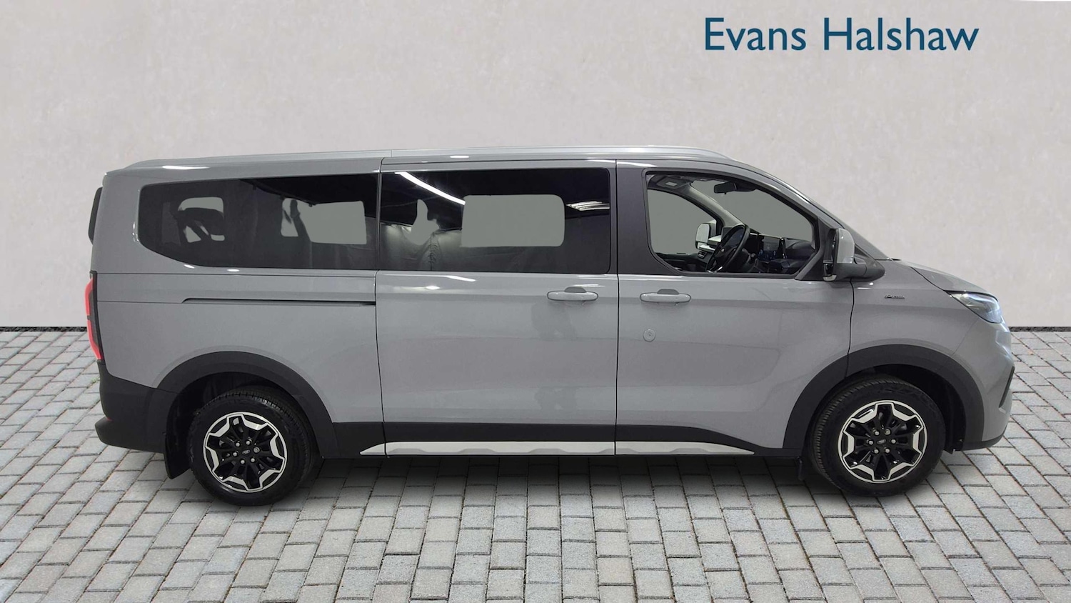 Used Ford Tourneo Custom 2025 for sale - 76176882: Photo 4