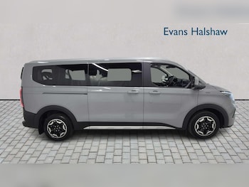 Used Ford Tourneo Custom 2025 for sale - 76176882: Photo