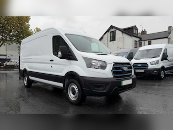 Used Ford E-Transit 2025 for sale - 76390700: Photo