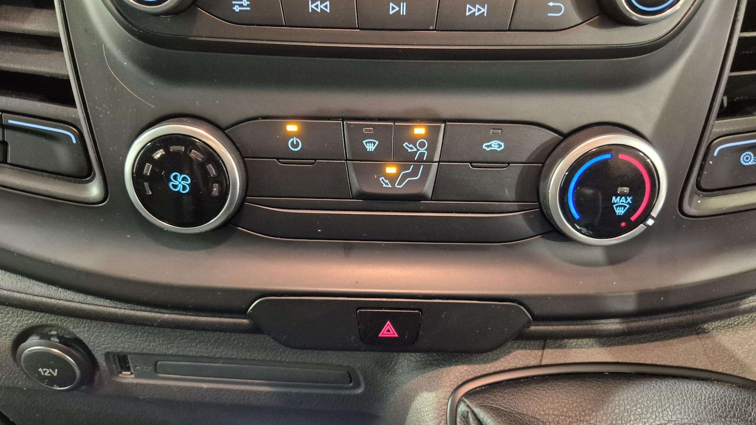 Used Ford Transit Custom 2020 for sale - 75772345: Photo 24