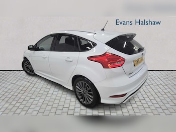 Used Ford Focus 2018 for sale - 76272049: Photo 3