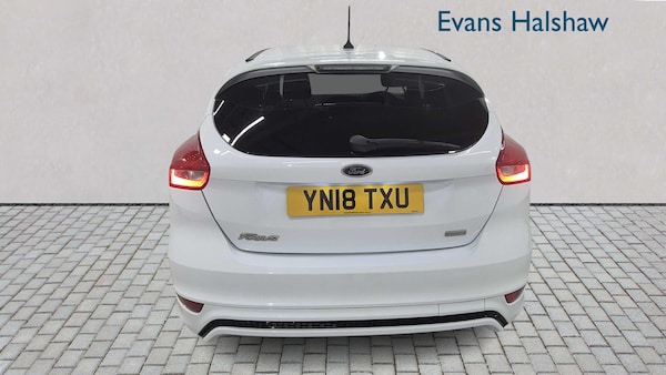 Used Ford Focus 2018 for sale - 76272049: Photo 4