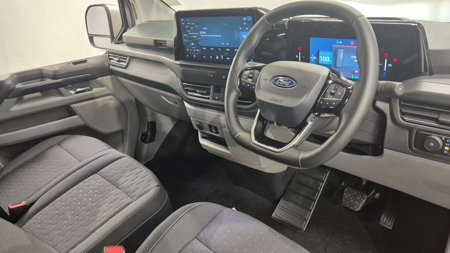 Used Ford E-Transit 2024 for sale - 76298519: Photo 14
