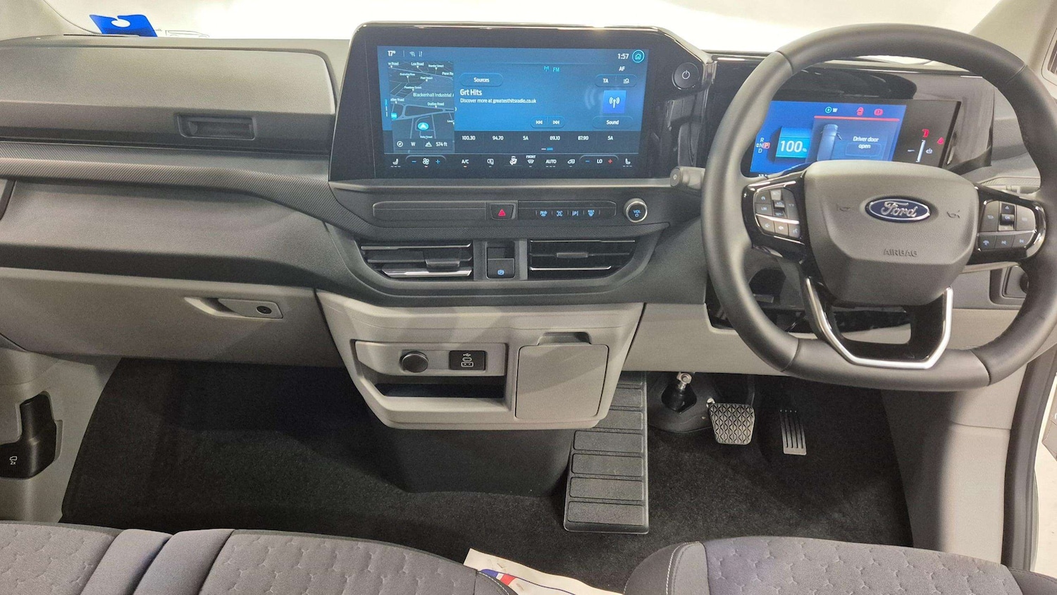 Used Ford E-Transit 2024 for sale - 76298519: Photo 17