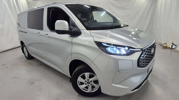 Used Ford Transit Custom 2024 for sale - 76298519: Photo 1