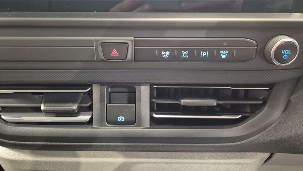Used Ford Transit Custom 2024 for sale - 76298519: Photo 27