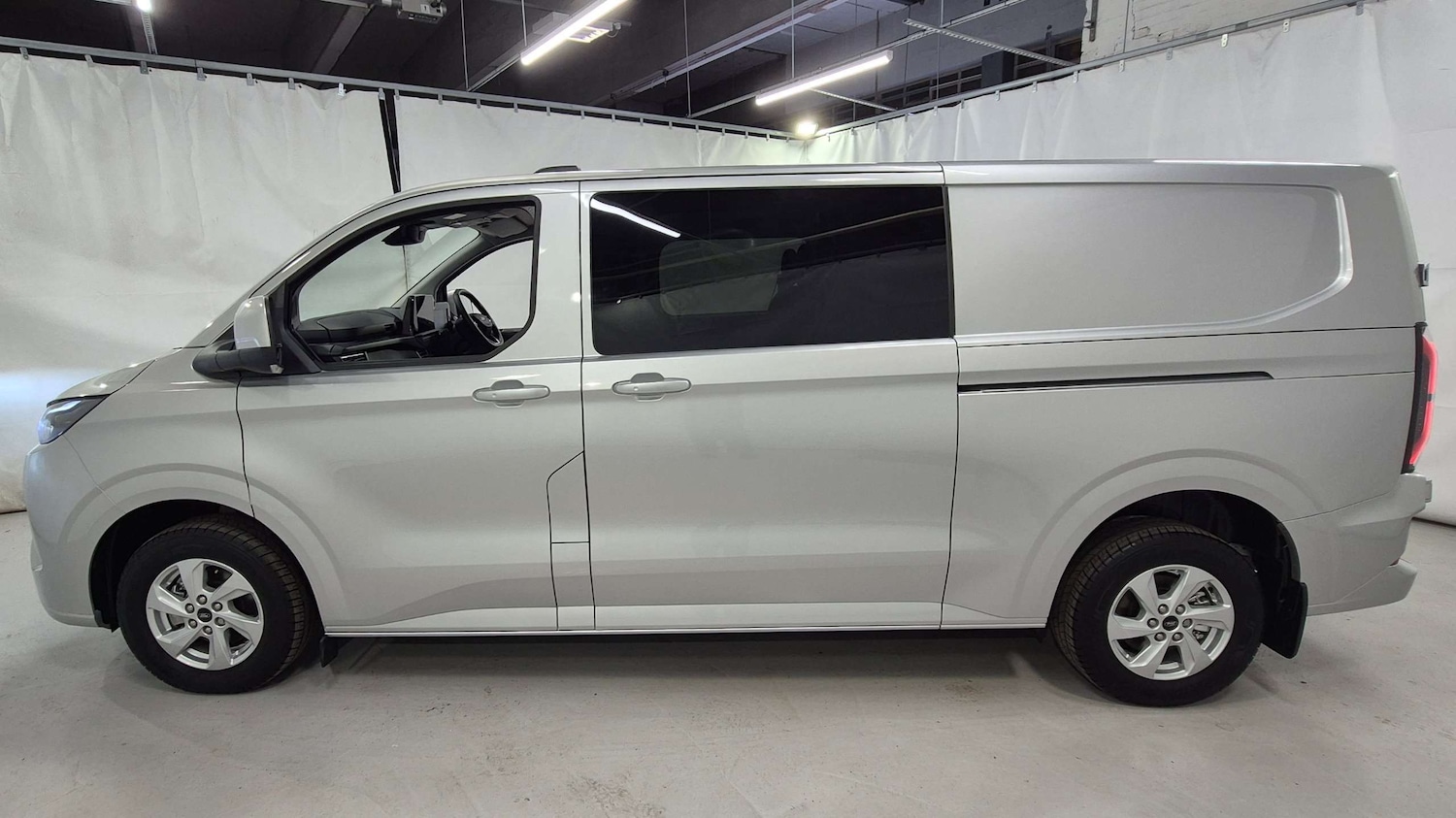 Used Ford E-Transit 2024 for sale - 76298519: Photo 7