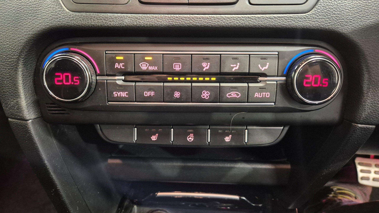 Used Kia Pro Ceed 2019 for sale - 76692000: Photo 28