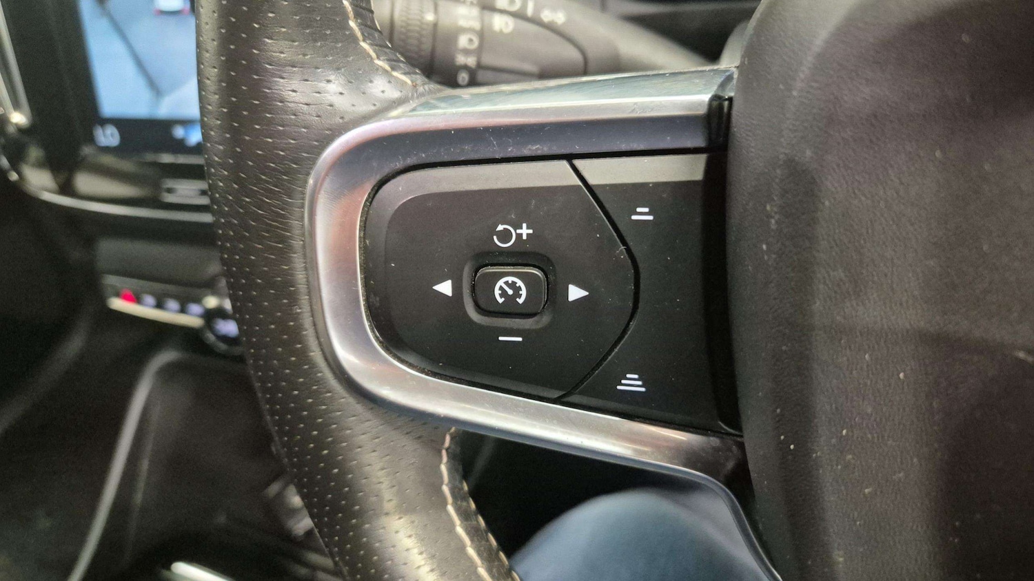 Used Volvo XC40 2021 for sale - 75917934: Photo 18