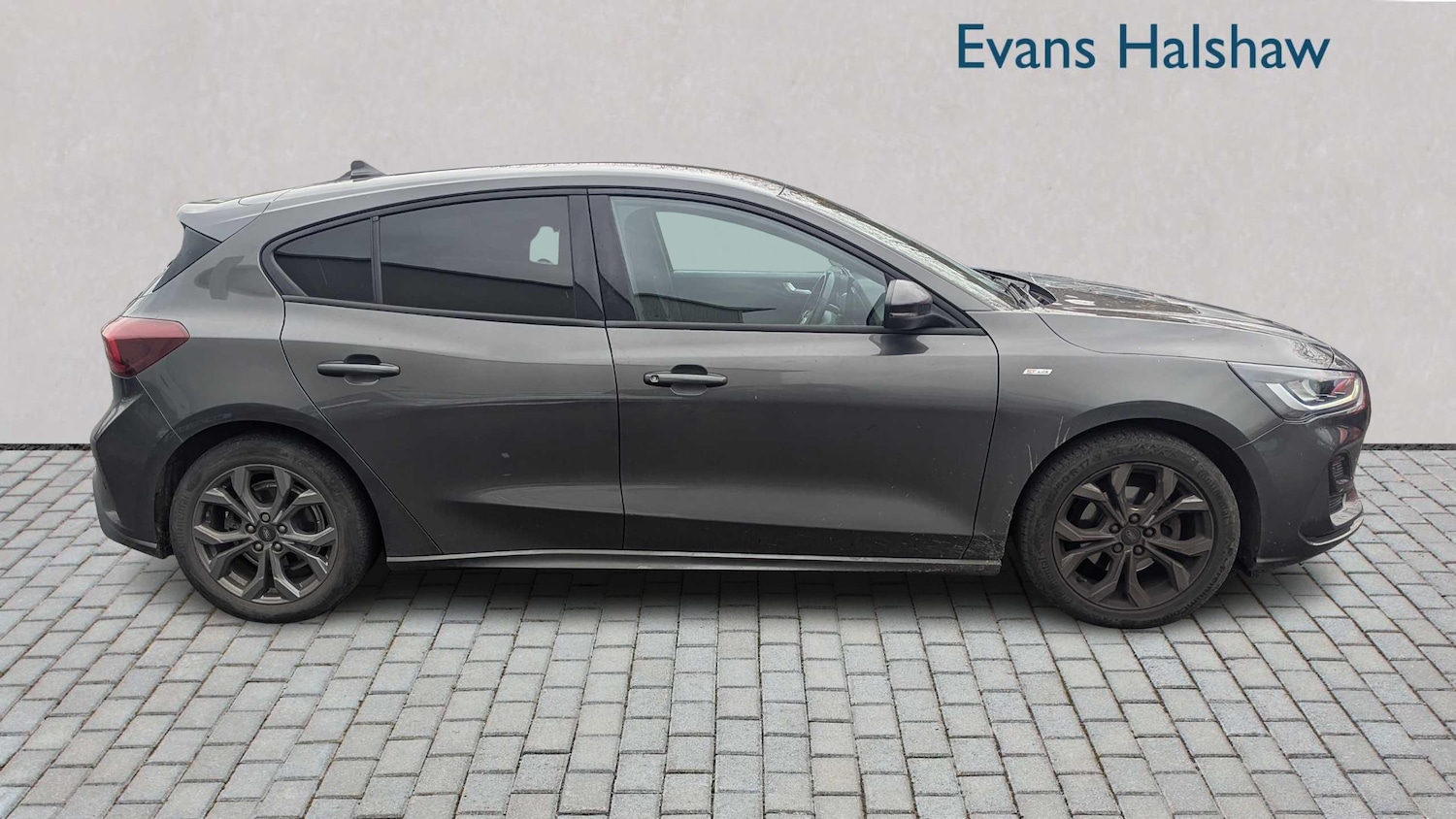 Used Ford Focus 2022 for sale - 76488046: Photo 4