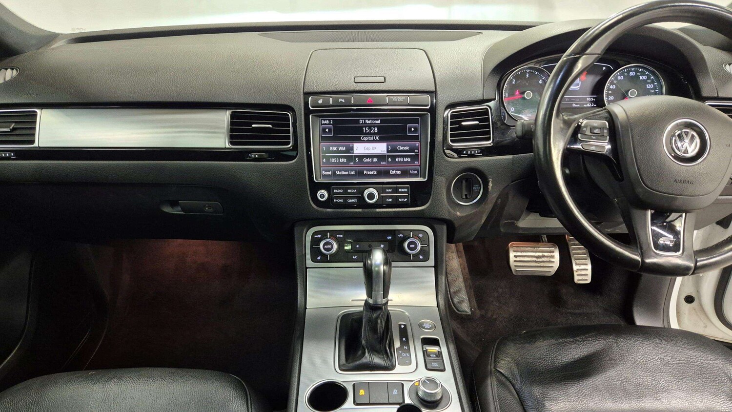 Used Volkswagen Touareg 2017 for sale - 76141764: Photo 17