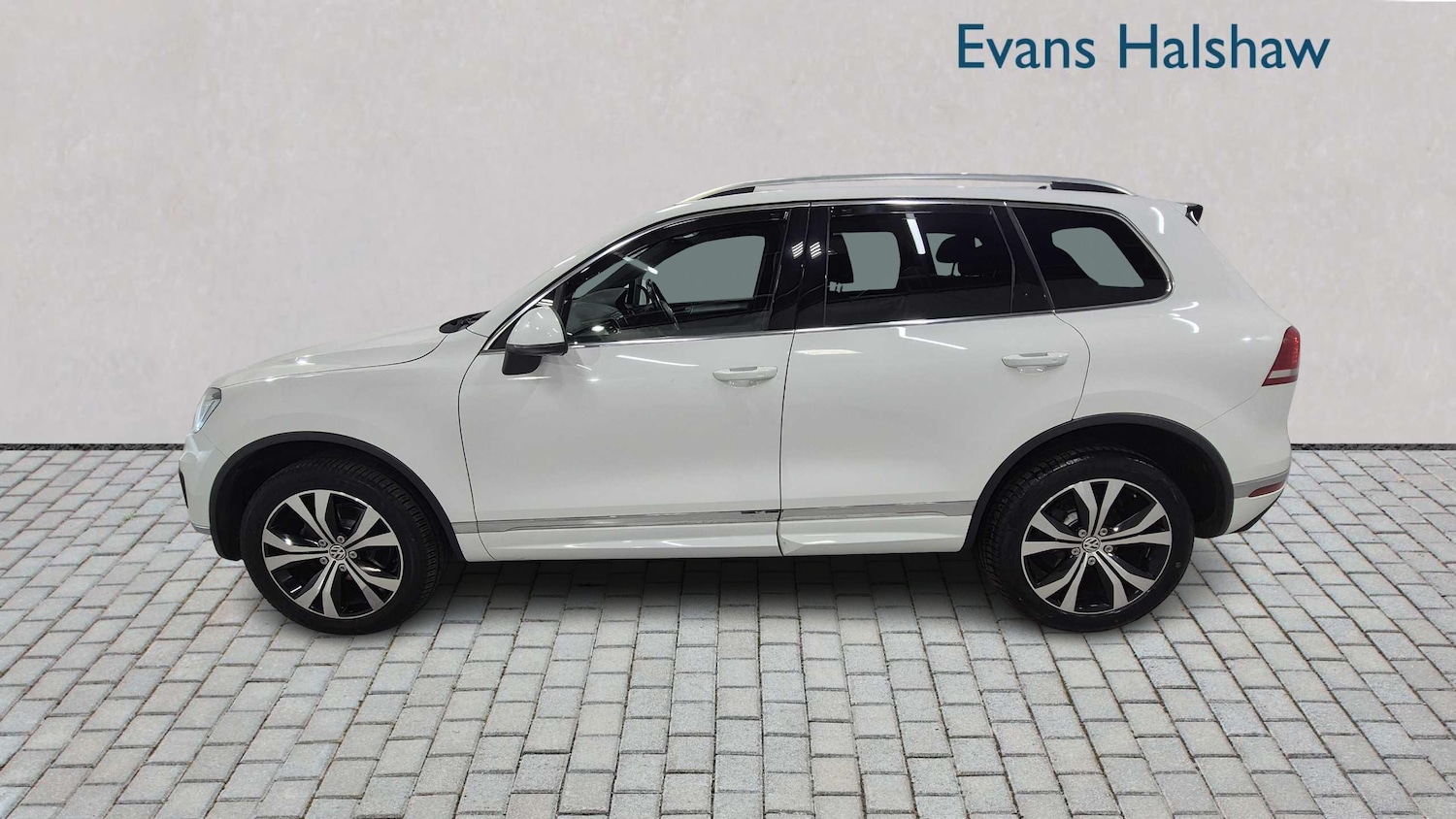 Used Volkswagen Touareg 2017 for sale - 76141764: Photo 7