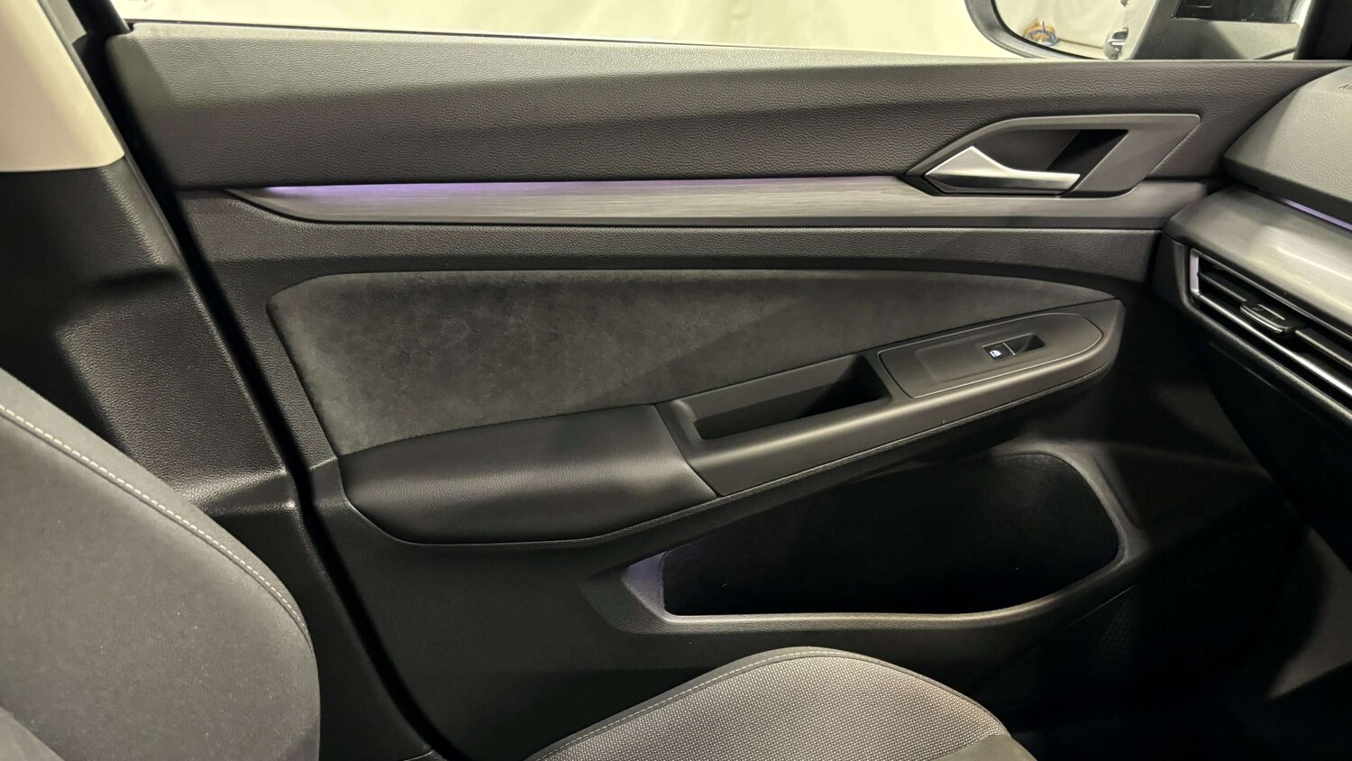 Used Volkswagen Golf 2023 for sale - 76889770: Photo 35