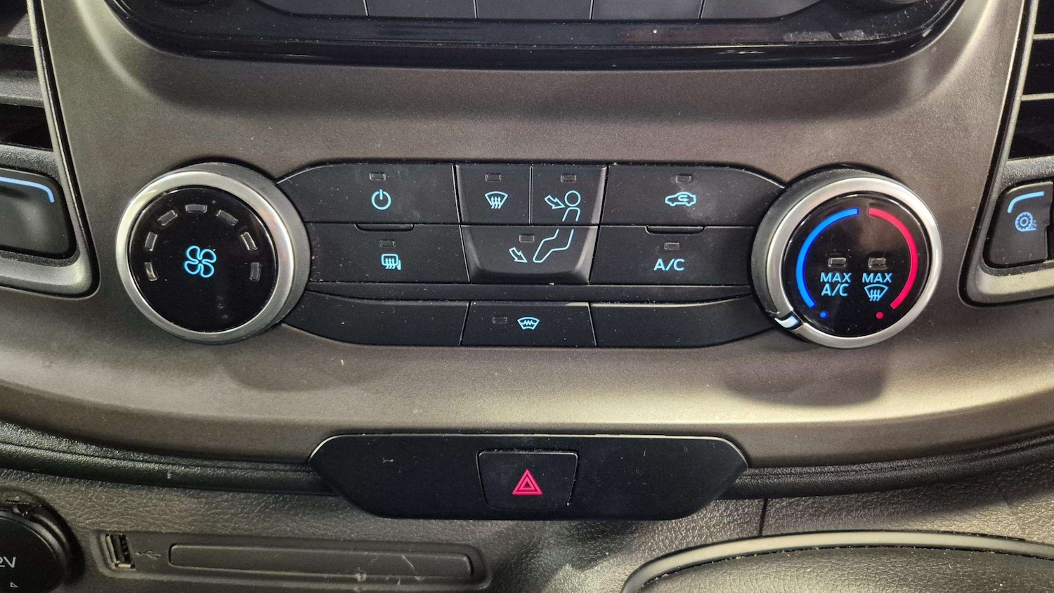 Used Ford Transit Custom 2022 for sale - 76460439: Photo 24