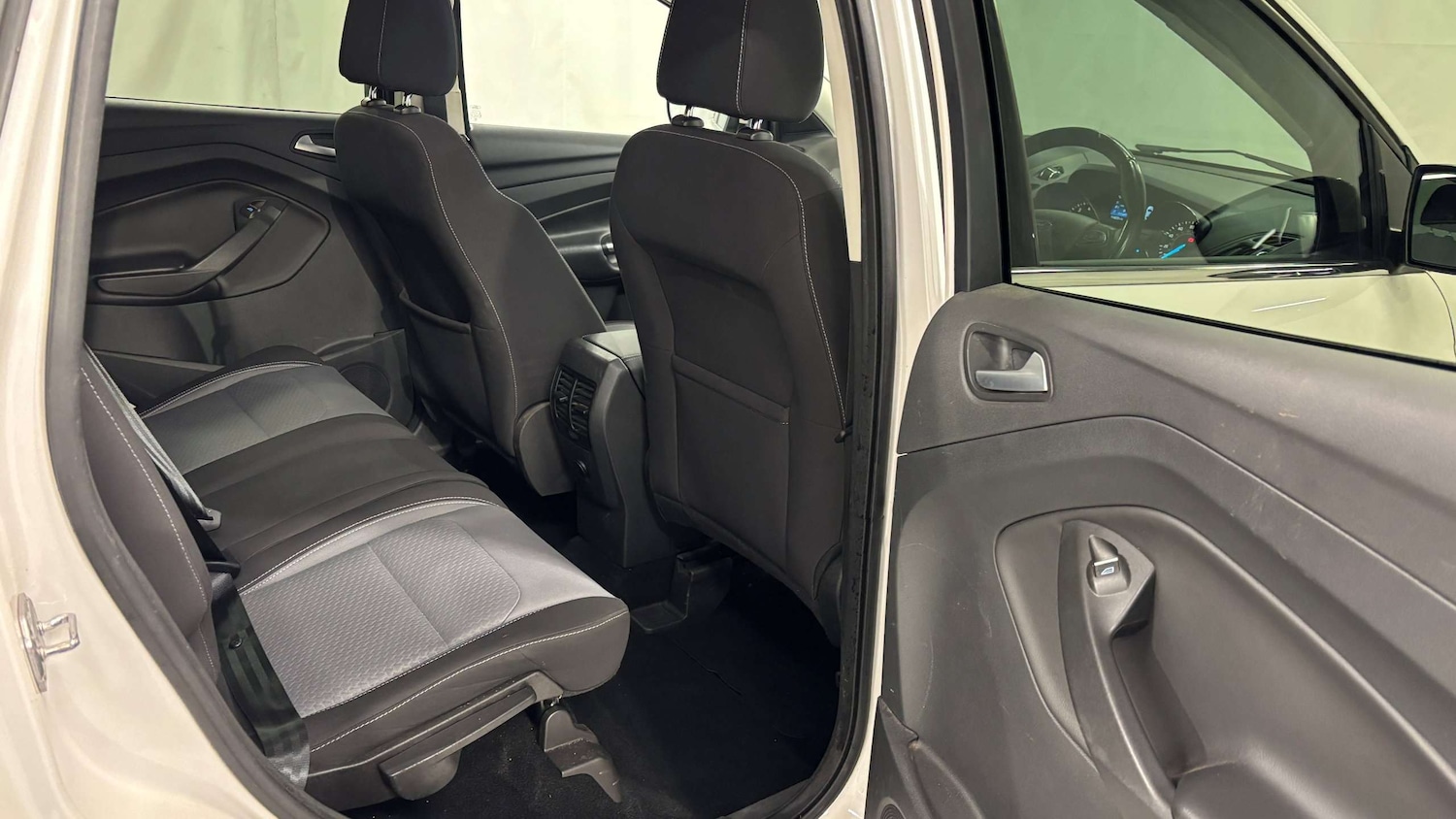 Used Ford Kuga 2016 for sale - 76967801: Photo 24