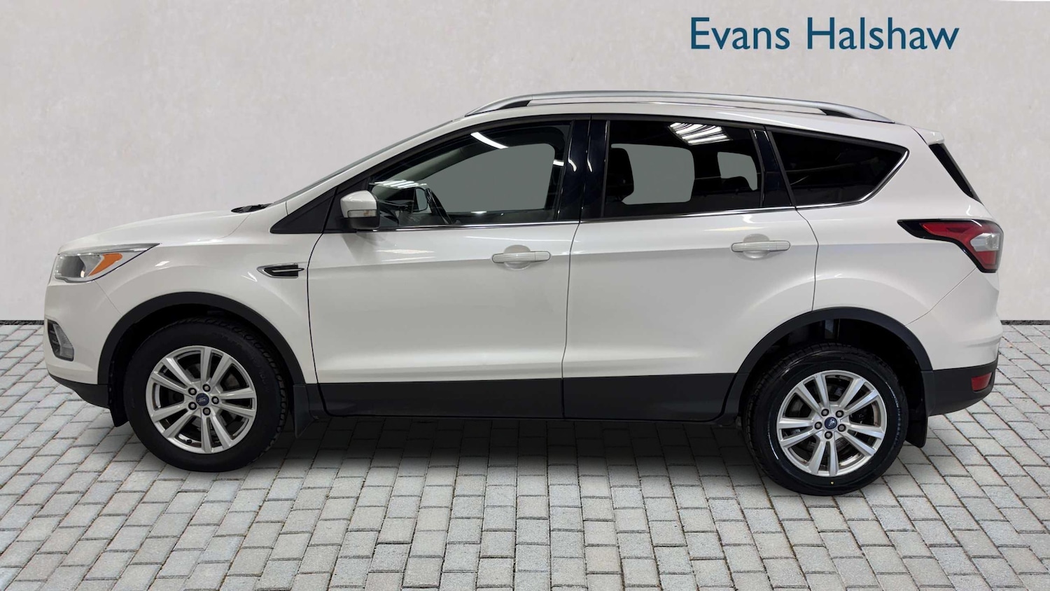 Used Ford Kuga 2016 for sale - 76967801: Photo 6