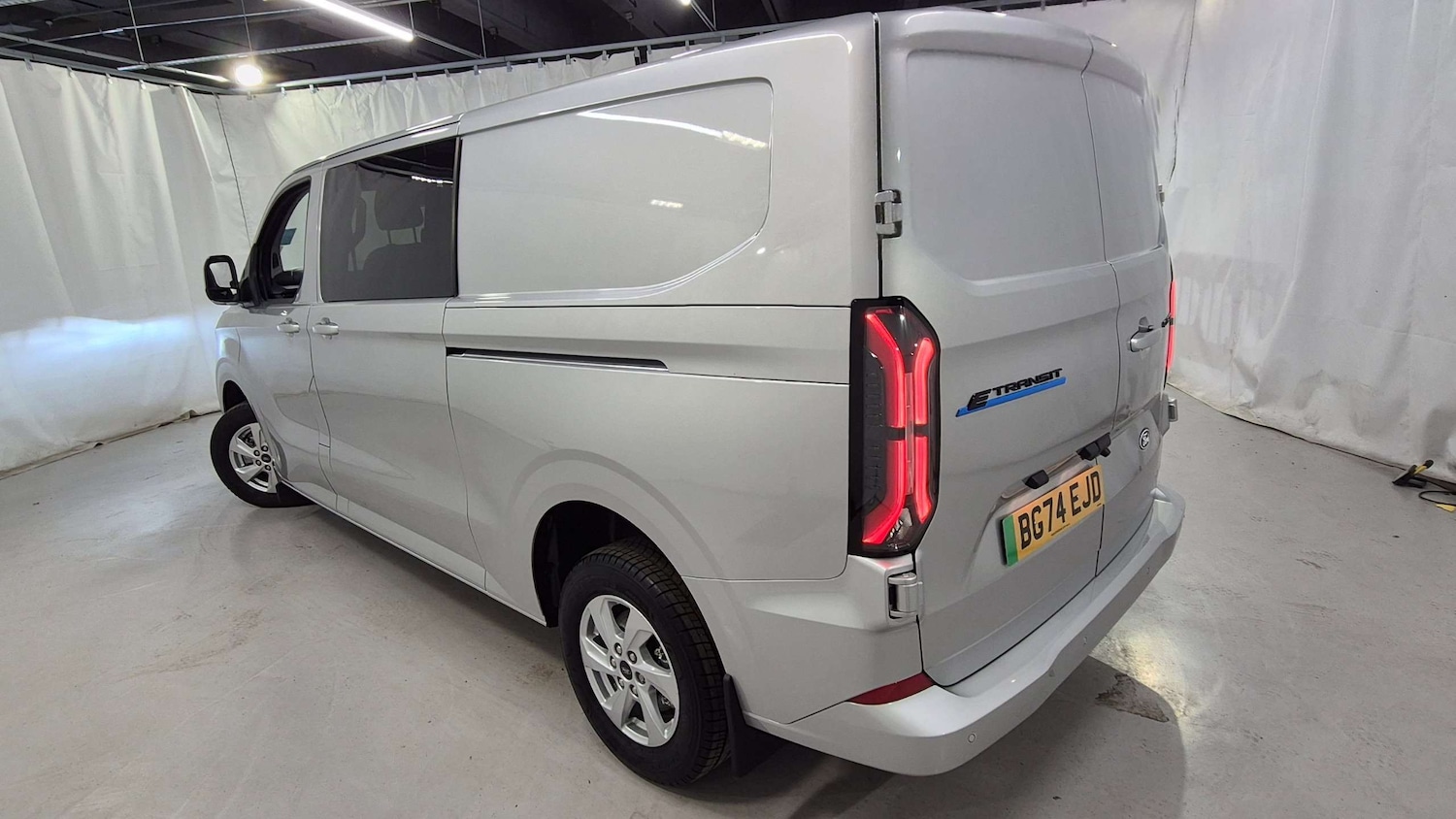 Used Ford Transit Custom 2024 for sale - 77135022: Photo 3