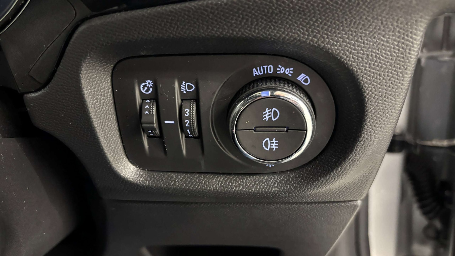 Used Vauxhall Corsa 2024 for sale - 76916028: Photo 13