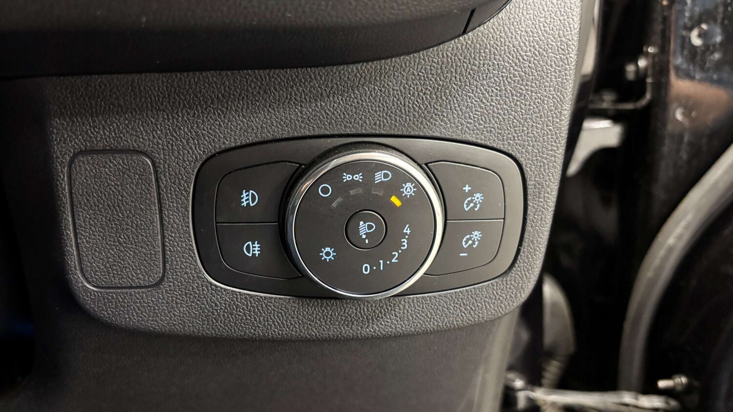 Used Ford Puma 2023 for sale - 77348093: Photo 21